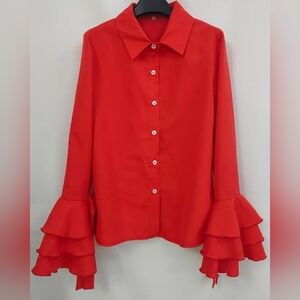 NWOT ELEGANT BLOUSE